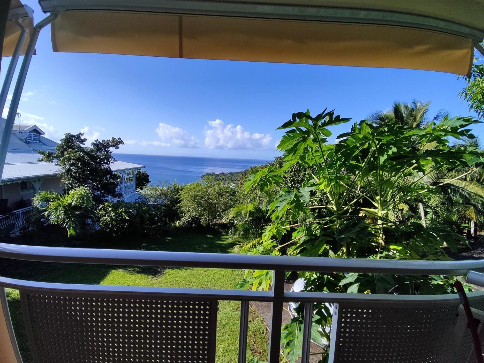 Bungalow With Sea View In 데샤이에스 객실 사진